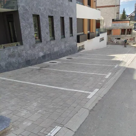 Srebrni Vrhovi Penthouse * זלאטיבור